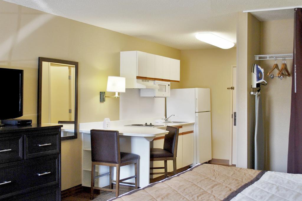 Extended Stay America Suites - Auburn Hills - University Drive מראה חיצוני תמונה